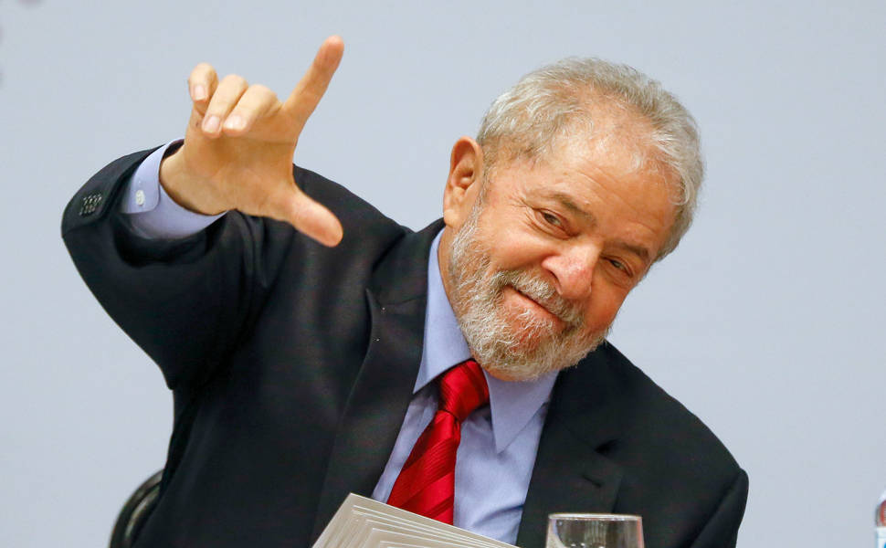 Lula, crédito e desenvolvimento