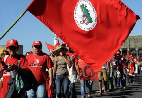 O MST seria retrógrado no século 18