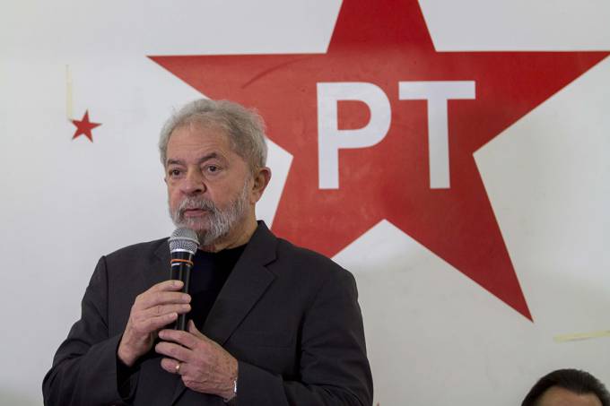 A difícil transição de Lula e do PT